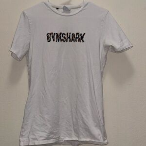 White gymshark tee